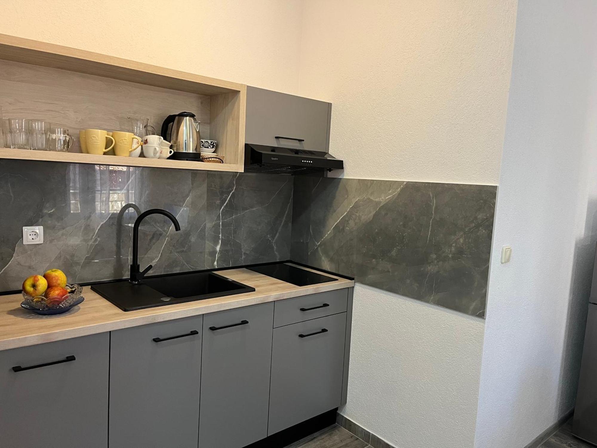 Apartment Makarska M&I, Free Private Parking ภายนอก รูปภาพ