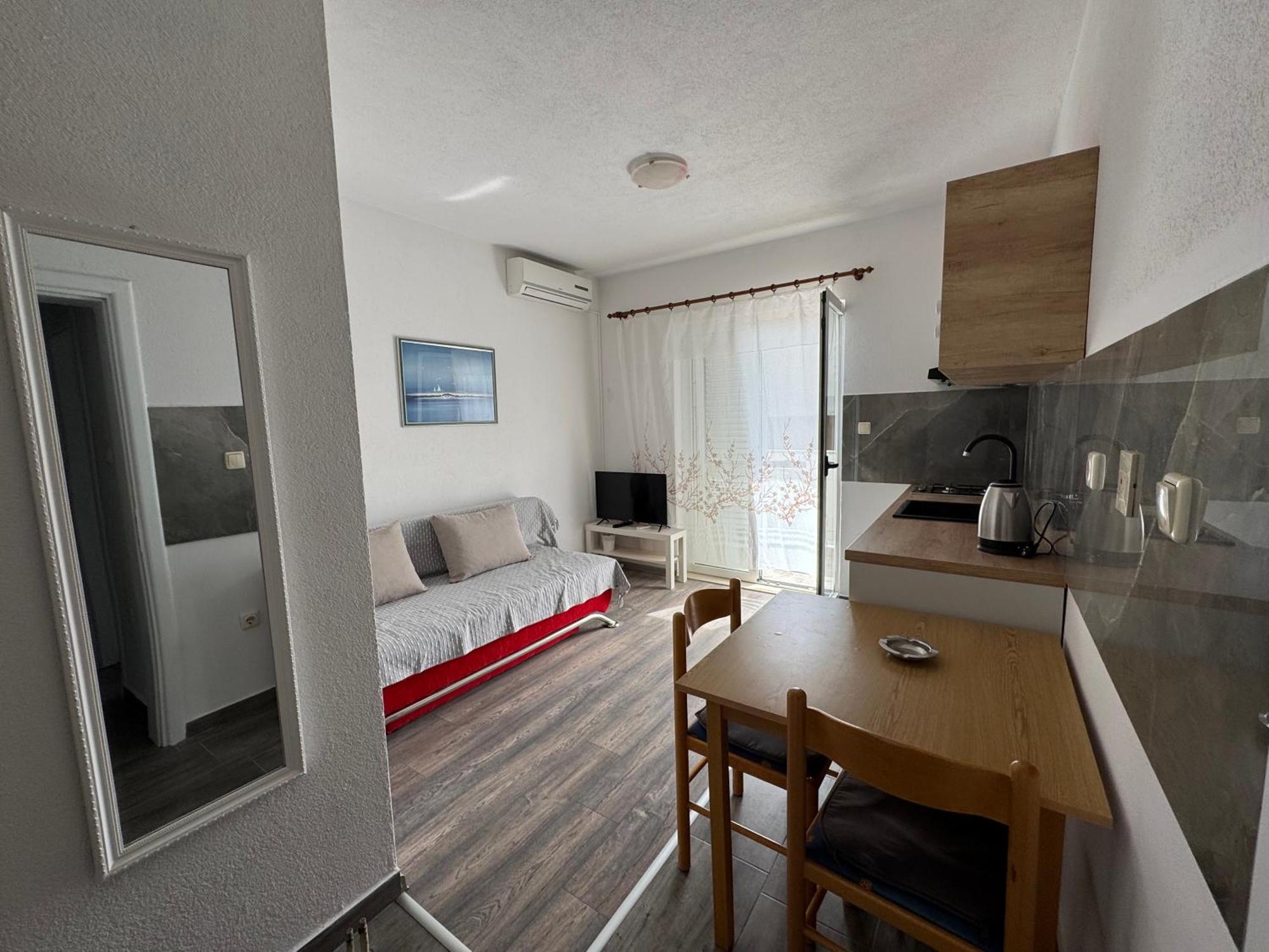 Apartment Makarska M&I, Free Private Parking ภายนอก รูปภาพ