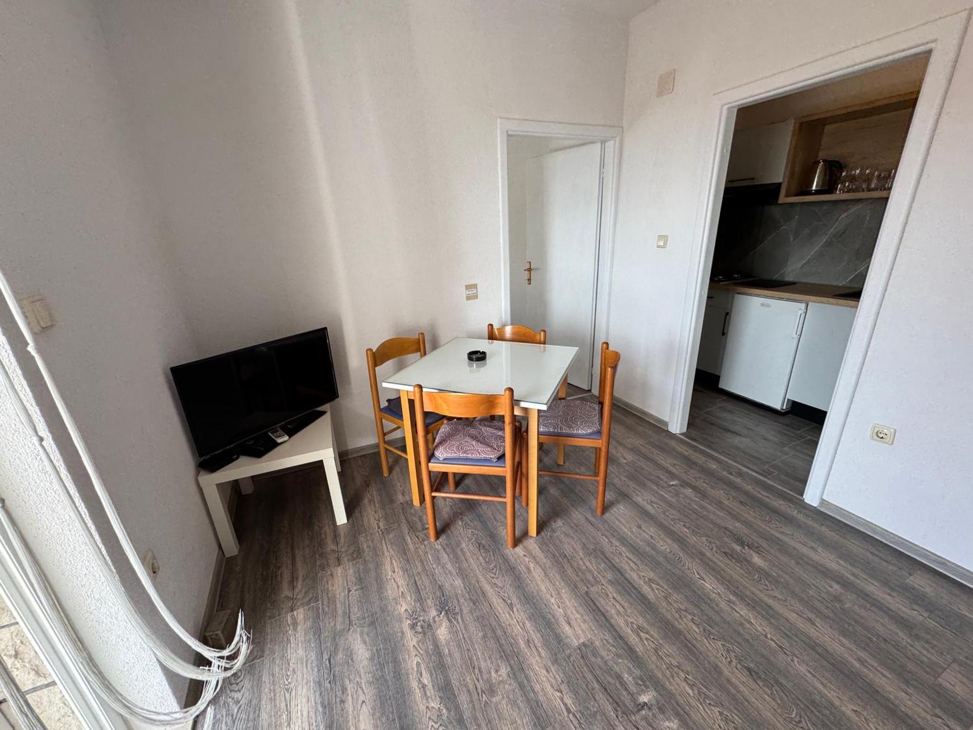 Apartment Makarska M&I, Free Private Parking ภายนอก รูปภาพ
