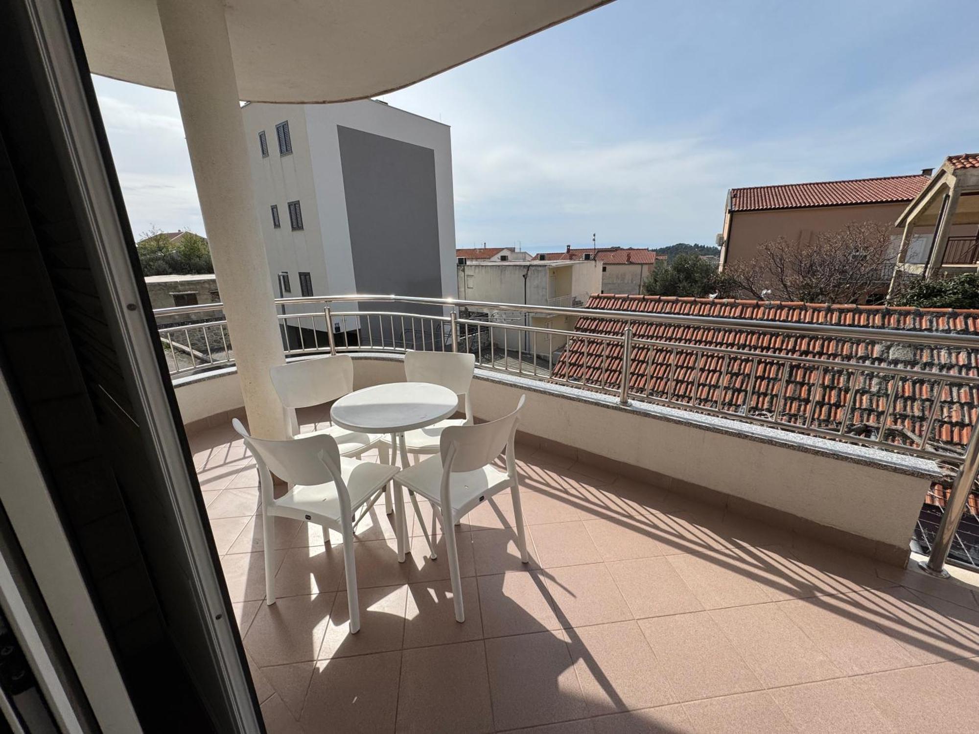 Apartment Makarska M&I, Free Private Parking ภายนอก รูปภาพ