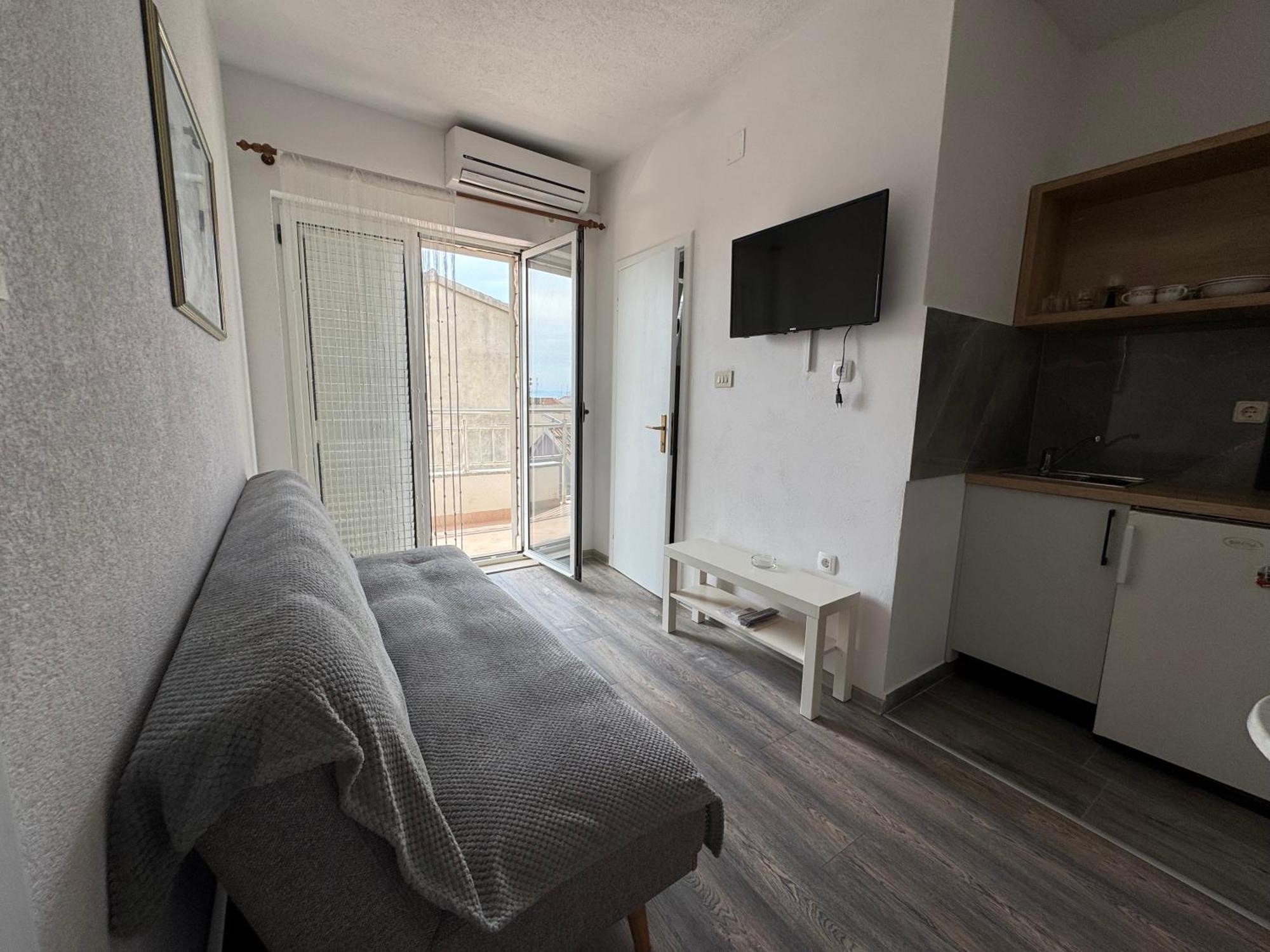 Apartment Makarska M&I, Free Private Parking ภายนอก รูปภาพ