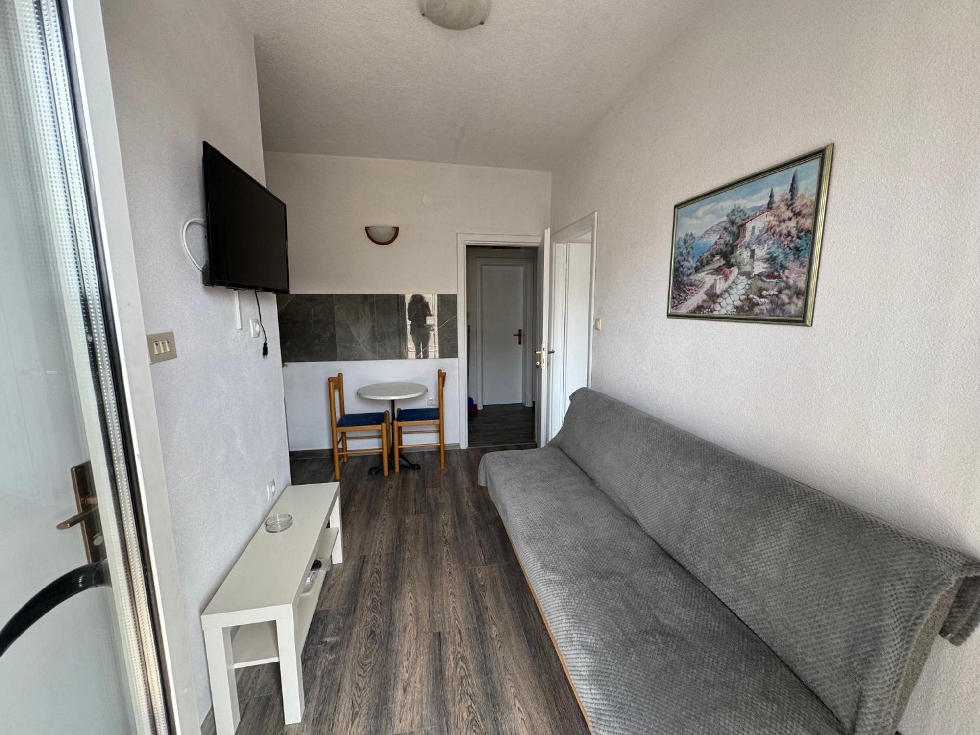 Apartment Makarska M&I, Free Private Parking ภายนอก รูปภาพ