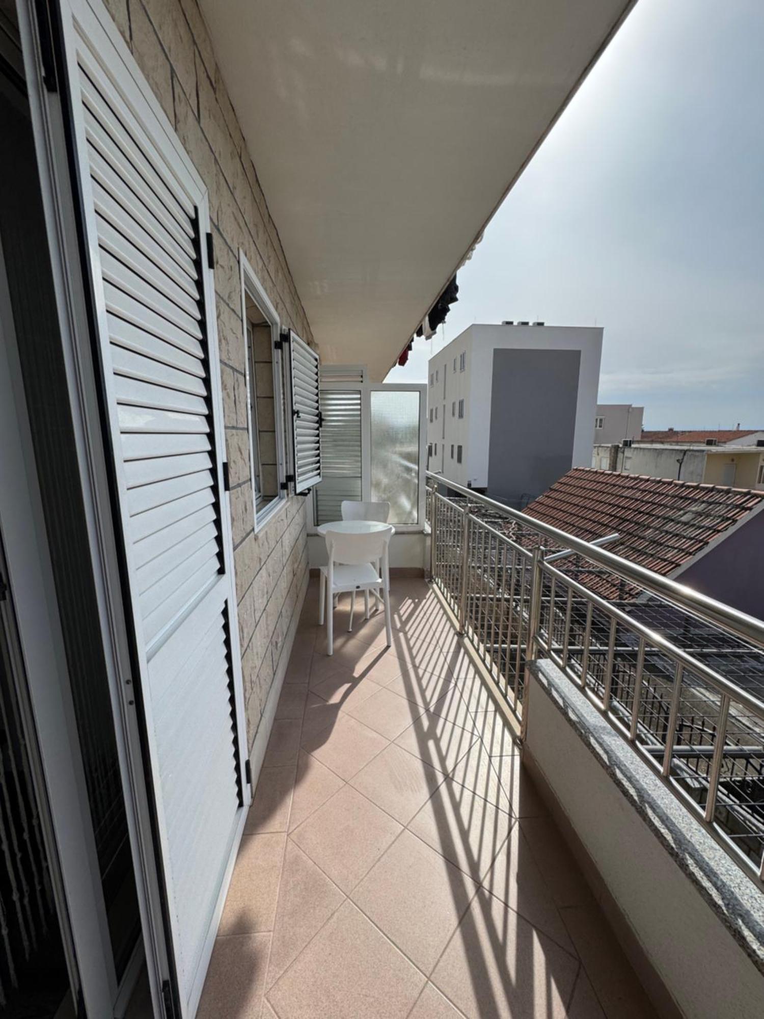 Apartment Makarska M&I, Free Private Parking ภายนอก รูปภาพ