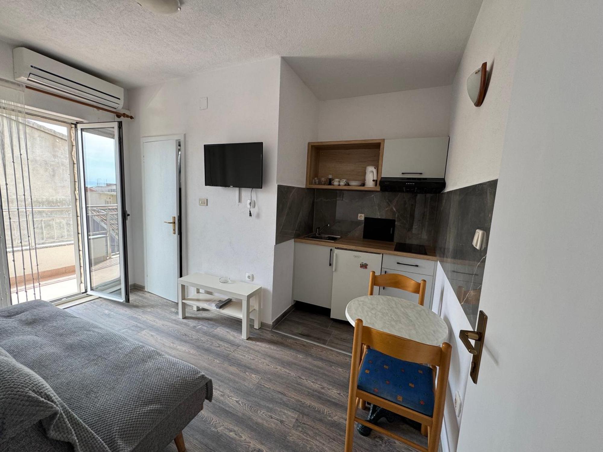 Apartment Makarska M&I, Free Private Parking ภายนอก รูปภาพ